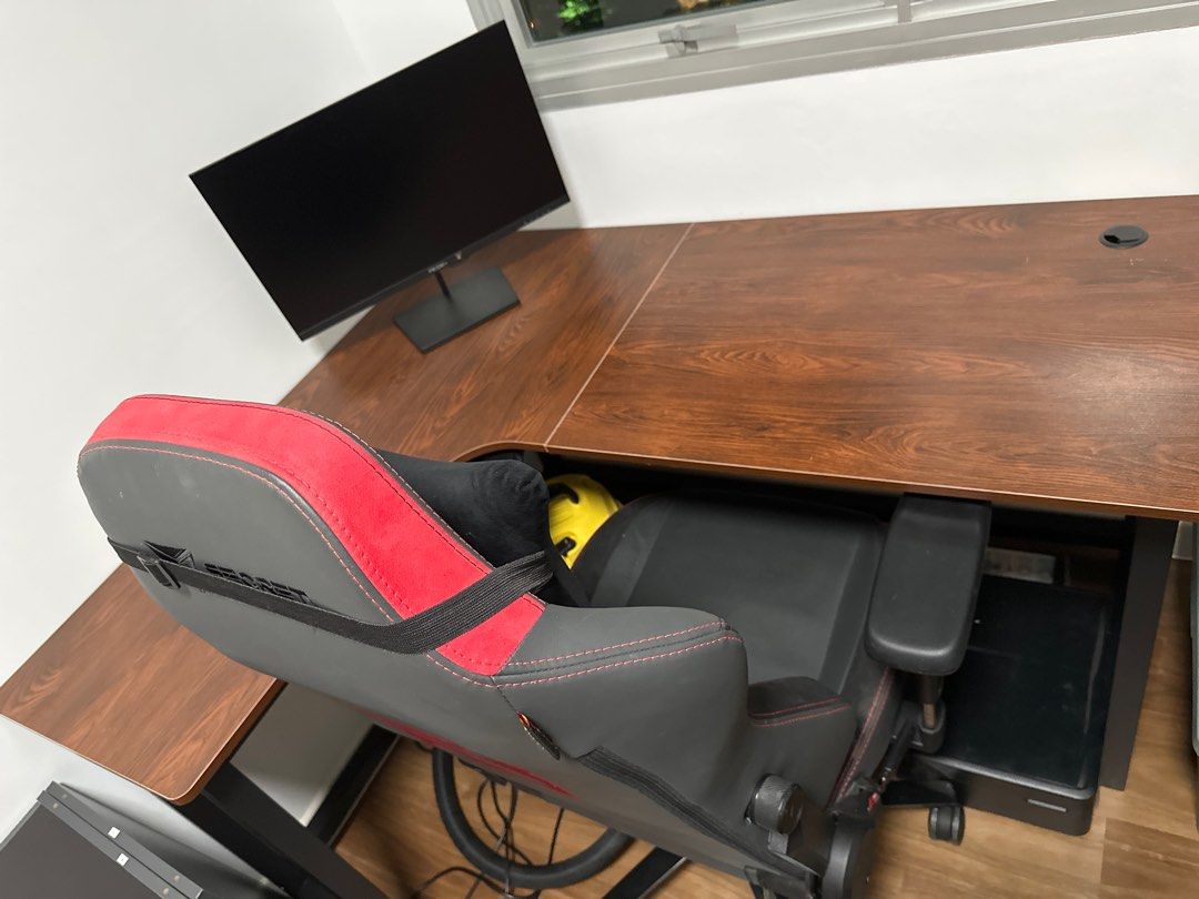 L Shape Study Table (Category: Tables & Sets) located in Singapore. Submitted by mementostore (Listing ID 1292221034, Image 3). Description: L Shape study table. Dimension for two sides: 45cm x 140 cm 60cmx 120cm Strong and sturdy desk with metal legs. .