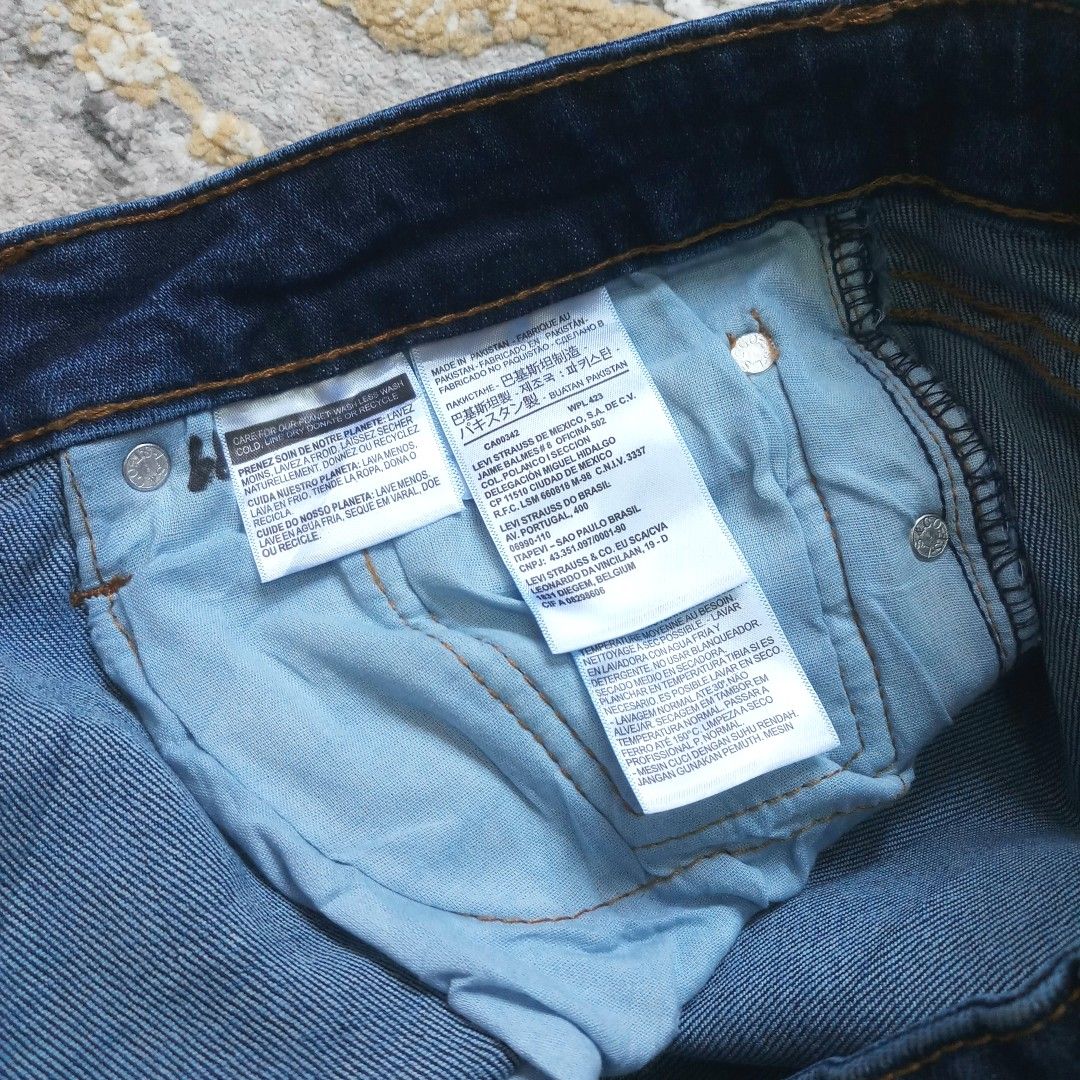 Levis irregular discount