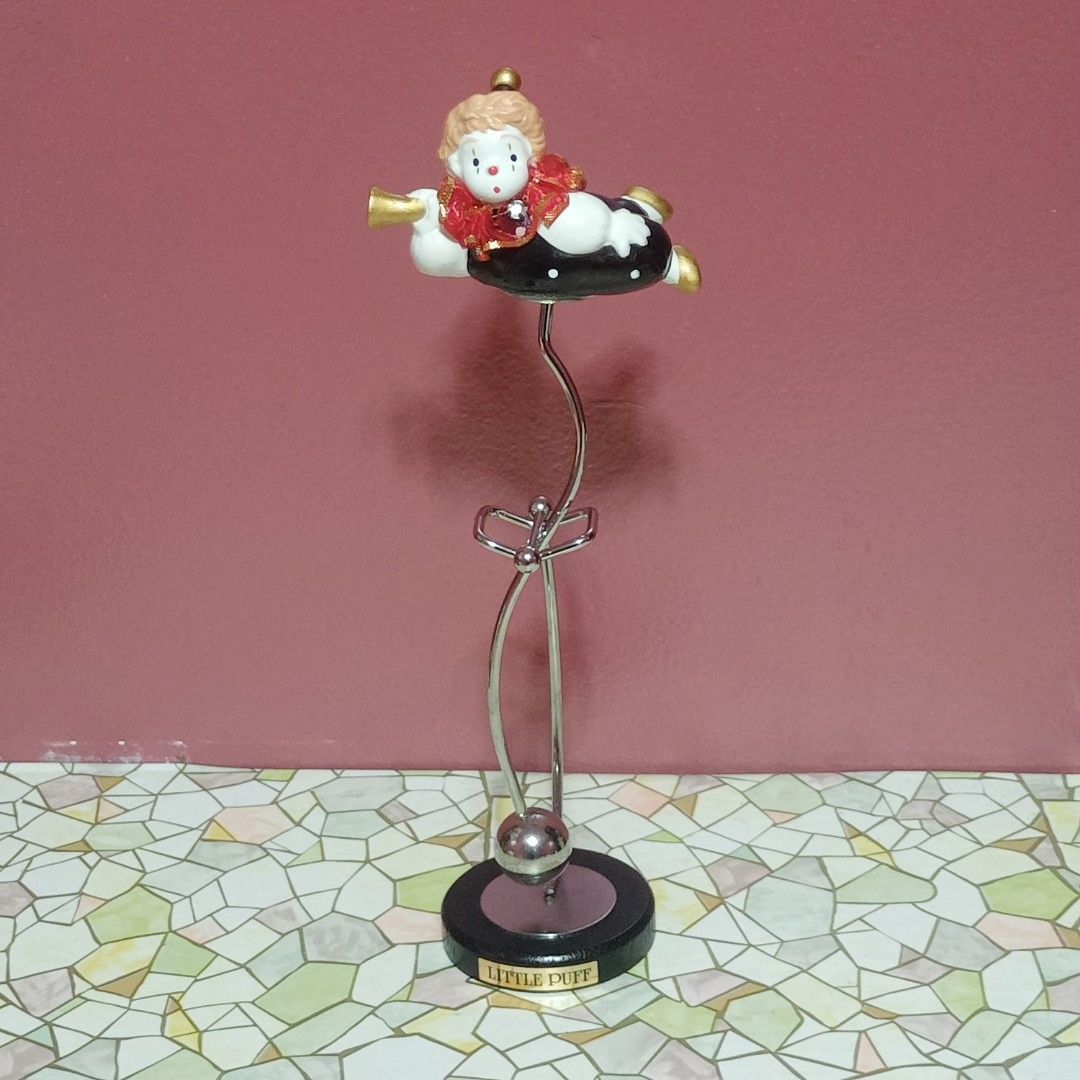 LITTLE PUFF SWINGING CLOWN (Category: Other Home Decor) located in Makati City. Submitted by nyxhemera26 (Listing ID 1292255772, Image 1). Description: LITTLE PUFF SWINGING CLOWN.