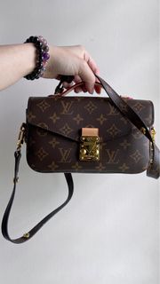 (Category: ) located in . Submitted by yourpremiummall (Listing ID 1292174914, Image 1). Description: .