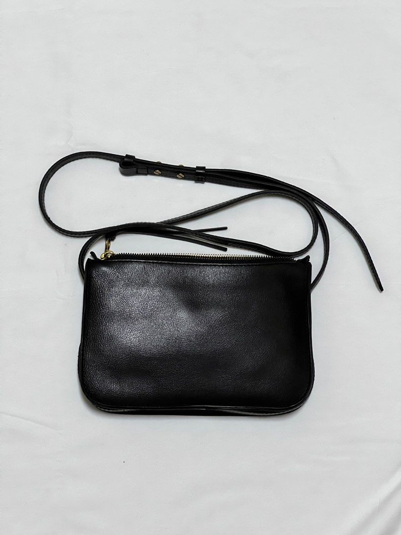The simple crossbody bag on sale