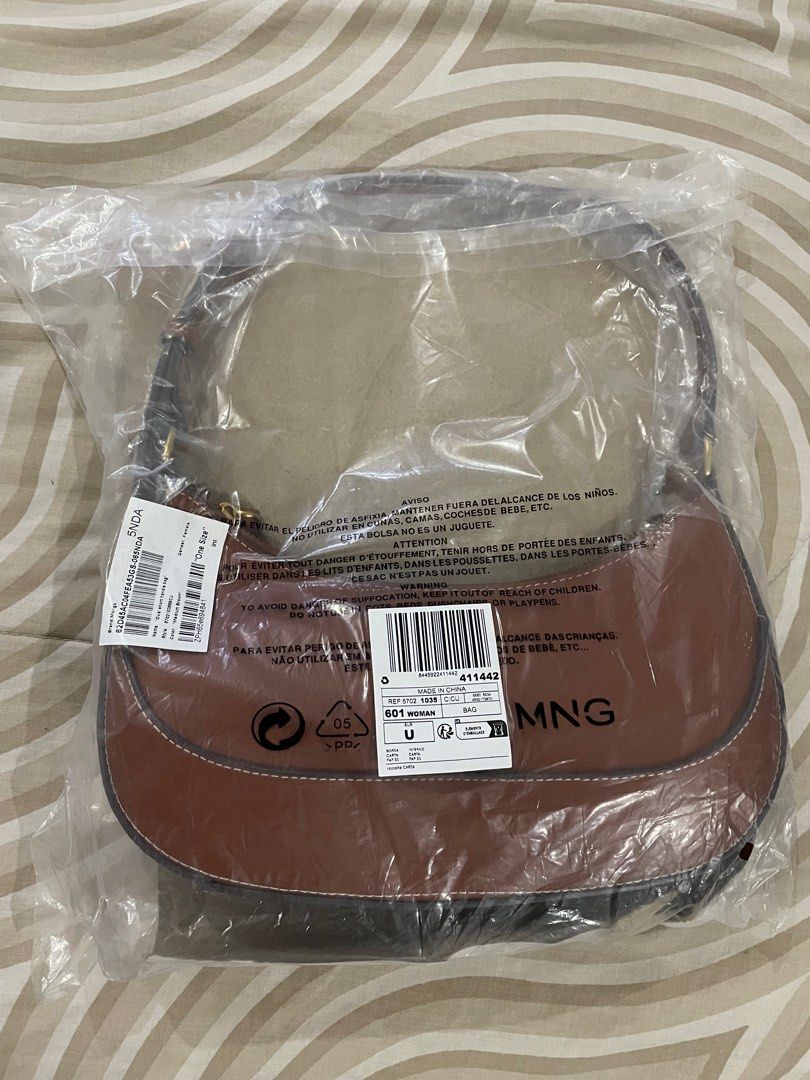 Mango bag (Category: Luxury Bags & Wallets) located in Las Pinas. Submitted by silvader (Listing ID 1292150182, Image 3). Description: Brand new Retails 2290.