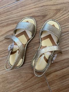 (Category: ) located in . Submitted by beanbins (Listing ID 1292134449, Image 1). Description: .