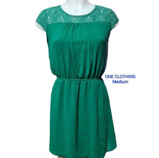 (Category: ) located in . Submitted by ktrendsfashionboutique (Listing ID 1292147714, Image 1). Description: .