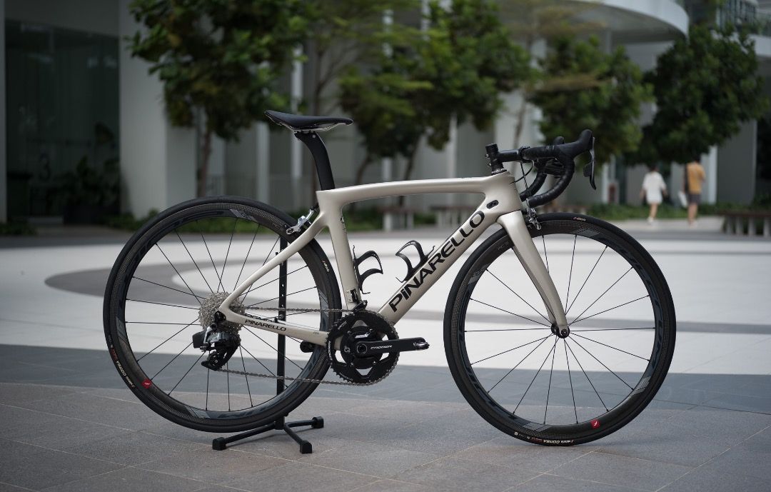 Pinarello Dogma F8 46.5 eTap 12speed w powermeter