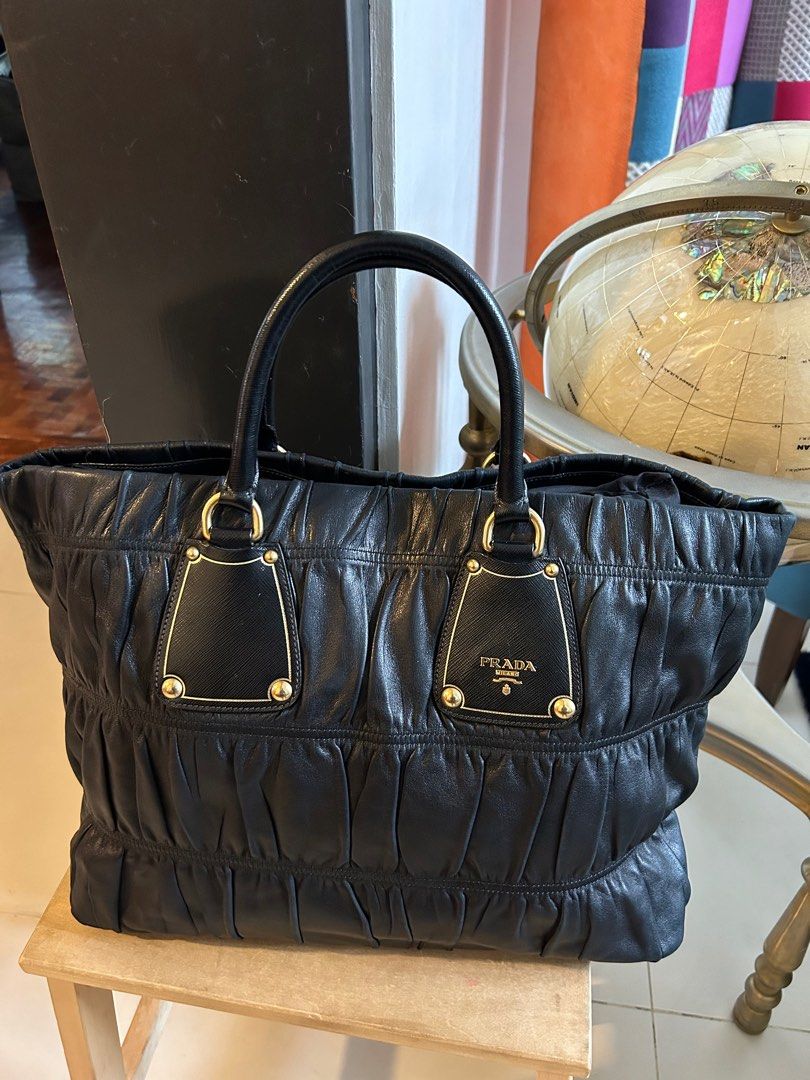 Prada nappa gaufre (Category: Luxury Bags & Wallets) located in Quezon City. Submitted by authenticandluxury_bags (Listing ID 1292261555, Image 1). Description: Inclusions with card no dustbag no paperbag, purchased in japan 2017.