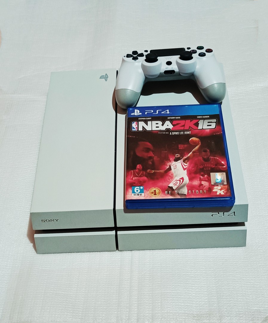 PS4主機 1207A 500GB 九成五新 隨附送一片遊戲 煮過頭或NBA 自取附盒