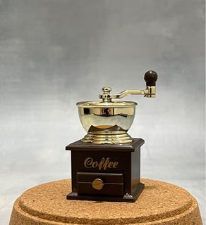 Ref Magnet “Coffee Grinder”  1 pc only P350  2” height  Nice in Actual
