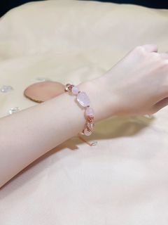 (Category: ) located in . Submitted by theseareforyouuu (Listing ID 1292157449, Image 1). Description: .