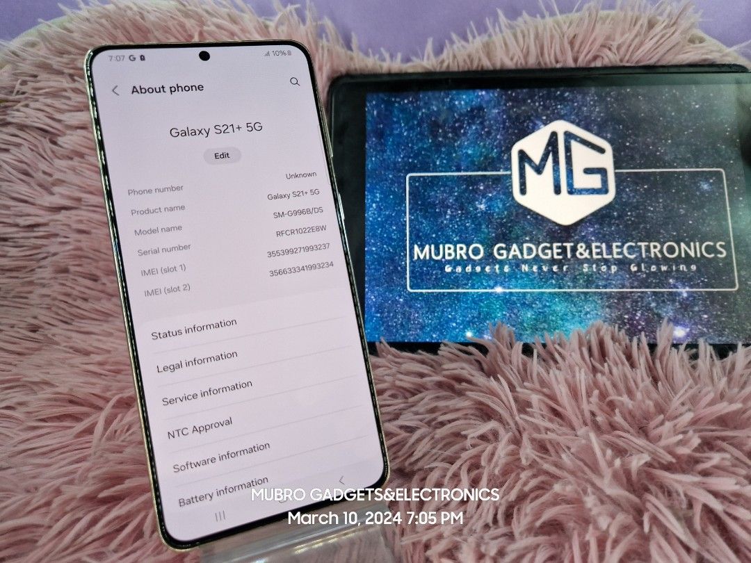 S21 plus 5g (Category: Samsung) located in Quezon City. Submitted by mubrogadgets (Listing ID 1292197197, Image 2). Description: SUPER SALE!!! 🔥SAMSUNG S21 plus 5g❤️ for sale or swap 14500 pesos only No issue no history of repair or issue 95% smooth(no heavy scratches or dents) ➡️Super linaw ng both camera ➡️FLAGSHIP PHONE ➡️gameing phone ➡️Camera phone •latest os version(android 14) • 256GB | 8GB. • Qualcomm SM8350 Snapdragon 888 •Dynamic AMOLE