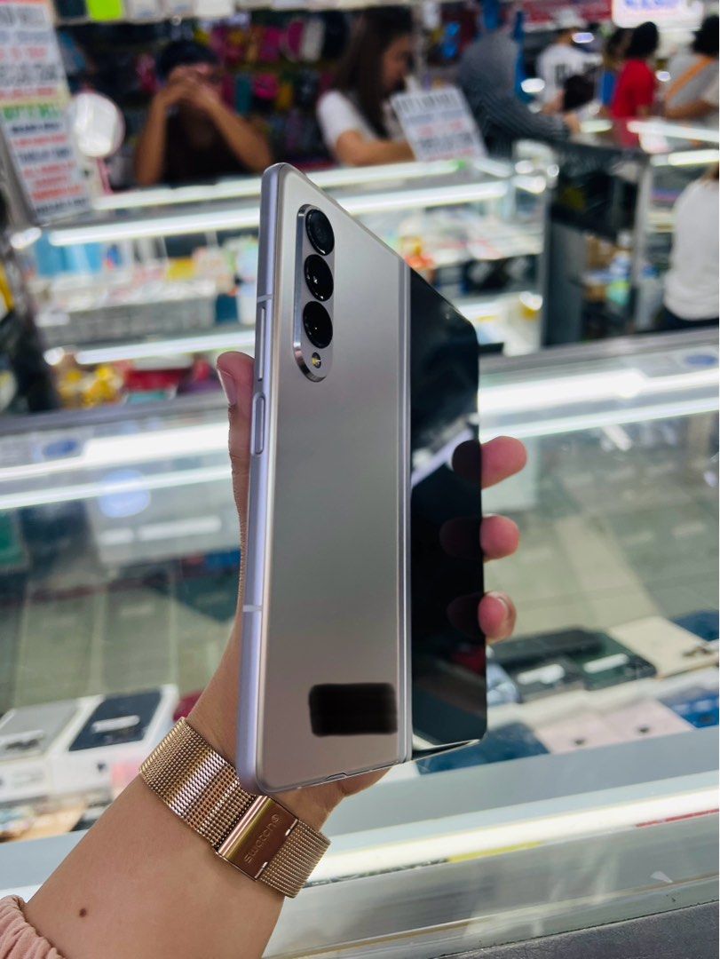 Samsung Fold 3 5G 256gb Single Sim (Category: Samsung) located in San Juan City. Submitted by javedsgadgetshop (Listing ID 1292078737, Image 3). Description: OPEN FOR INSTALLMENT VIA CREDIT CARD/GGIVES & SWAP/TRADE-IN! WE BUY AND SELL ( ANYKINDS OF UNIT BINIBILI PO NAMIN)! PTPA : Padelete po f bawal Read ❗️Onhand ‼️ Samsung Zfold 3 5G •256gb •K Variant •Good batt health •Factory Unlock •95% Smoothness •No hidden issue | No Repaired •100% Authenti