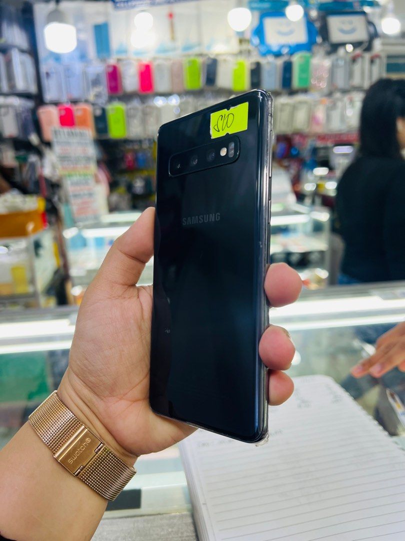 Samsung S10 128gb Dualsim FU (Category: Samsung) located in San Juan City. Submitted by javedsgadgetshop (Listing ID 1292085515, Image 2). Description: OPEN FOR INSTALLMENT VIA CREDIT CARD/GGIVES & SWAP/TRADE-IN! WE BUY AND SELL ( ANYKINDS OF UNIT BINIBILI PO NAMIN)! PTPA : Padelete po f bawal Read ❗️Onhand ‼️ Samsung S10 •128gb •NTC Variant •Good batt health •Factory Unlock •95% Smoothness •No hidden issue | No Repaired •100% Authentic | Not Ref