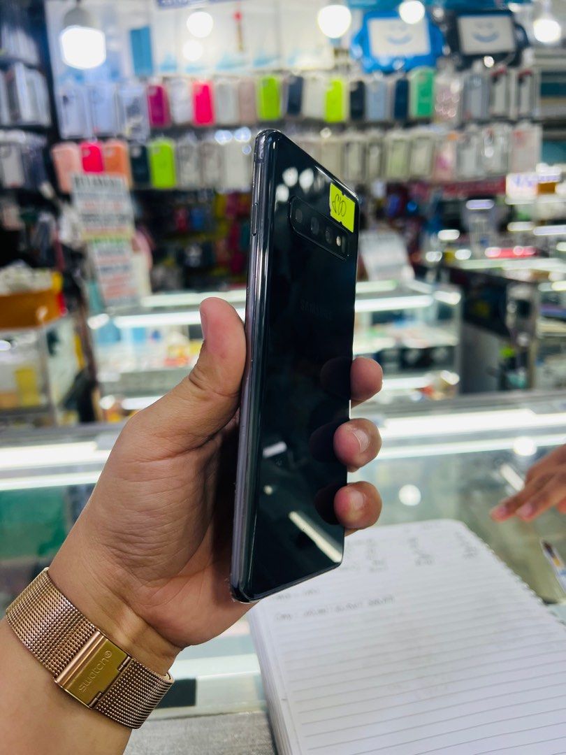 Samsung S10 128gb Dualsim FU (Category: Samsung) located in San Juan City. Submitted by javedsgadgetshop (Listing ID 1292085515, Image 3). Description: OPEN FOR INSTALLMENT VIA CREDIT CARD/GGIVES & SWAP/TRADE-IN! WE BUY AND SELL ( ANYKINDS OF UNIT BINIBILI PO NAMIN)! PTPA : Padelete po f bawal Read ❗️Onhand ‼️ Samsung S10 •128gb •NTC Variant •Good batt health •Factory Unlock •95% Smoothness •No hidden issue | No Repaired •100% Authentic | Not Ref
