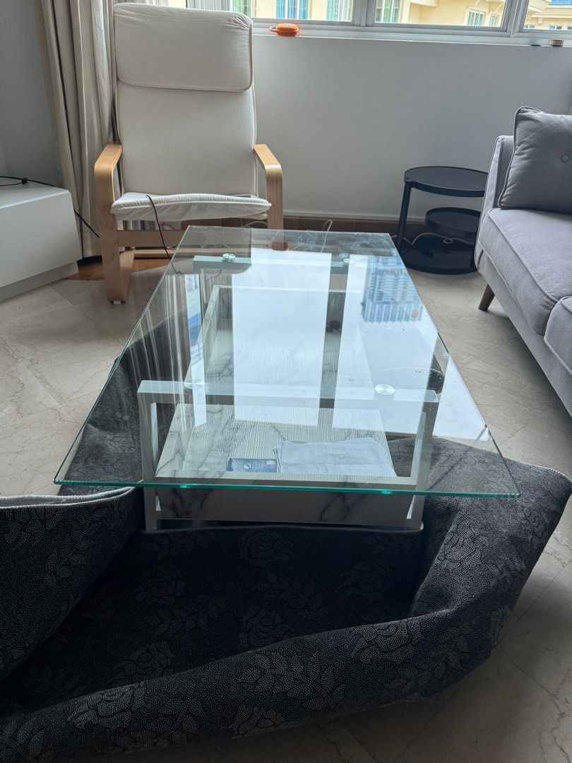 Sofa table (Category: Tables & Sets) located in Singapore. Submitted by micheledelfine (Listing ID 1292180917, Image 1). Description: .