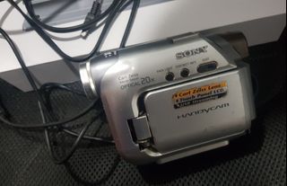 Sony Handycam Video Camera Mini DV