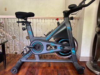 Trax Cadence spinning stationary fitness exercise bike