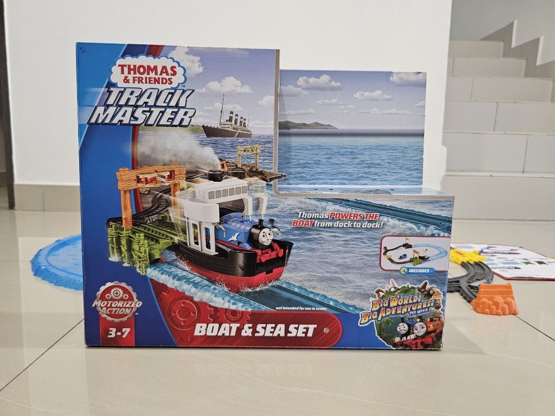 Trackmaster boat and sea set 2025