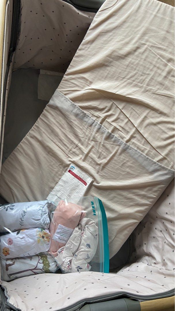 Cozee bedside discount crib price