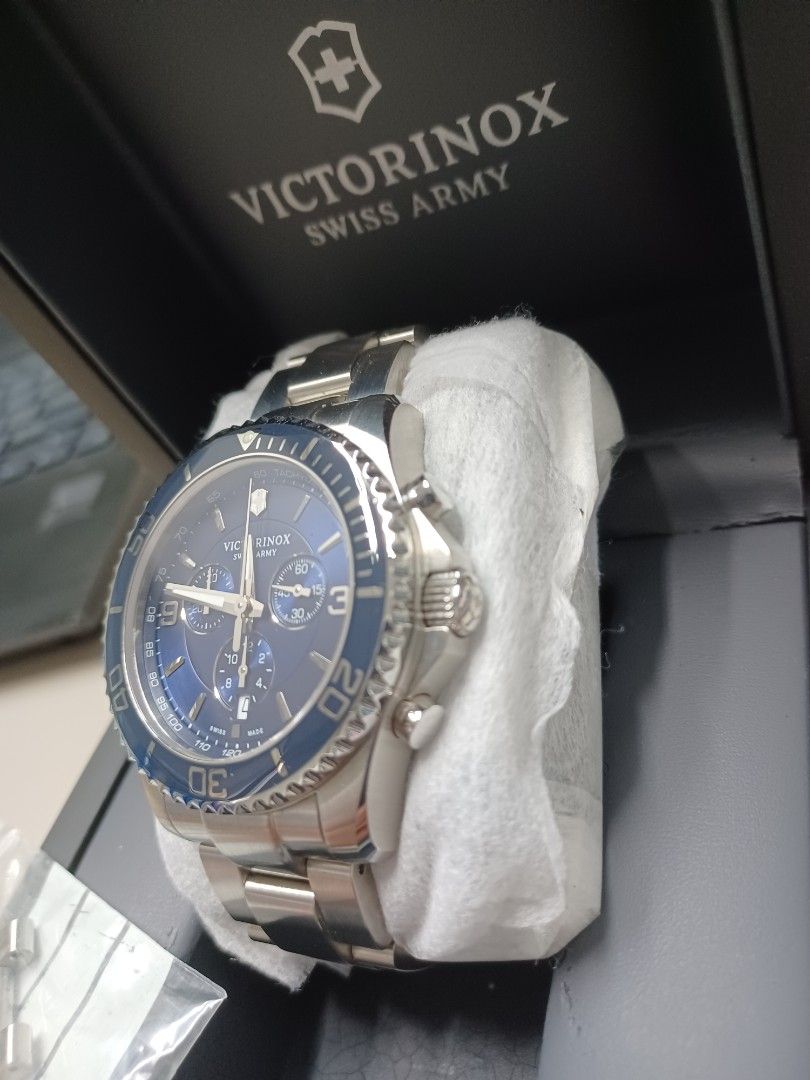 Victorinox chronograph watch Carousell