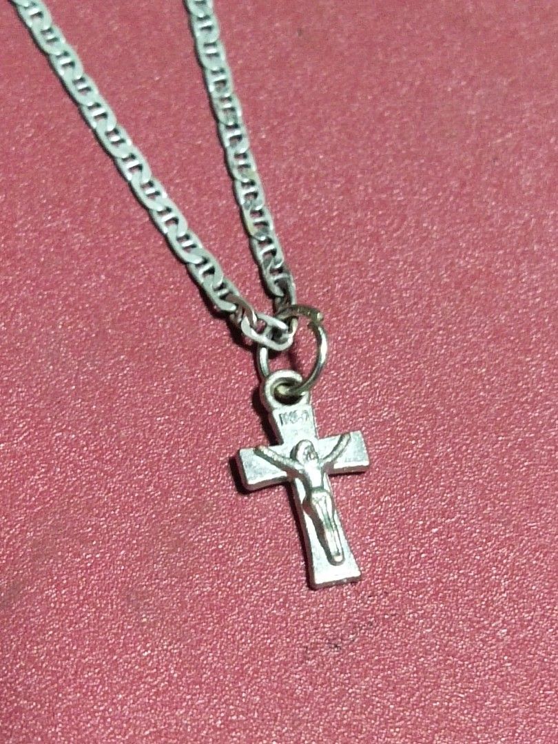 Vintage crucifix pendant outlet