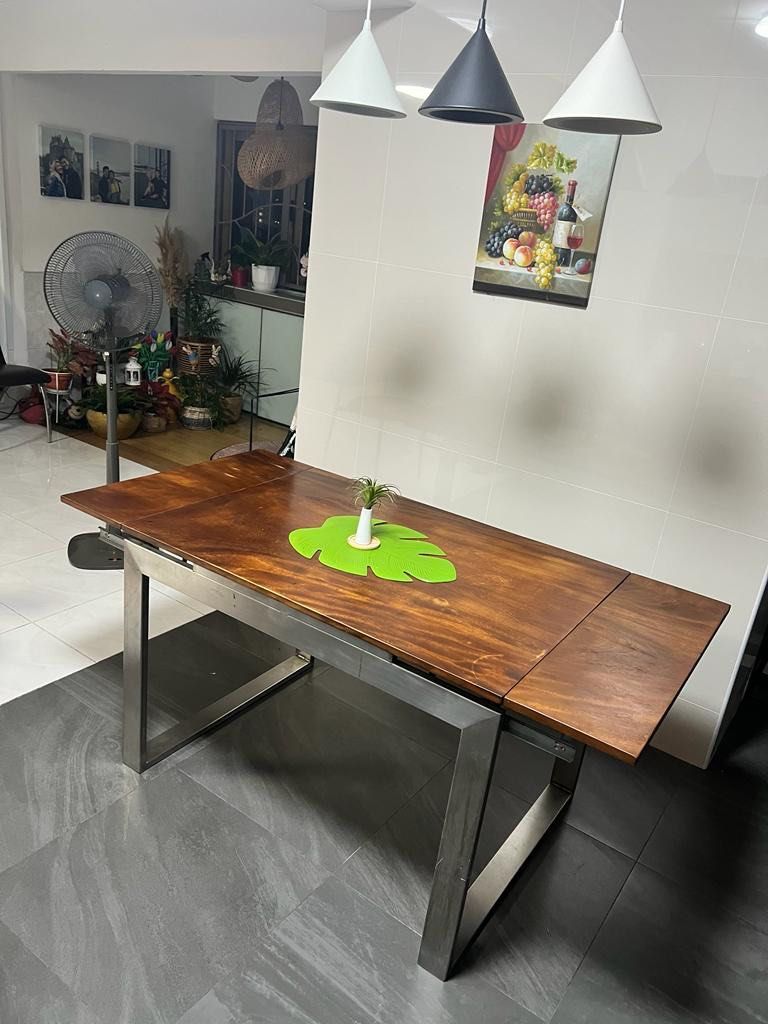 Romulus extendable online dining table