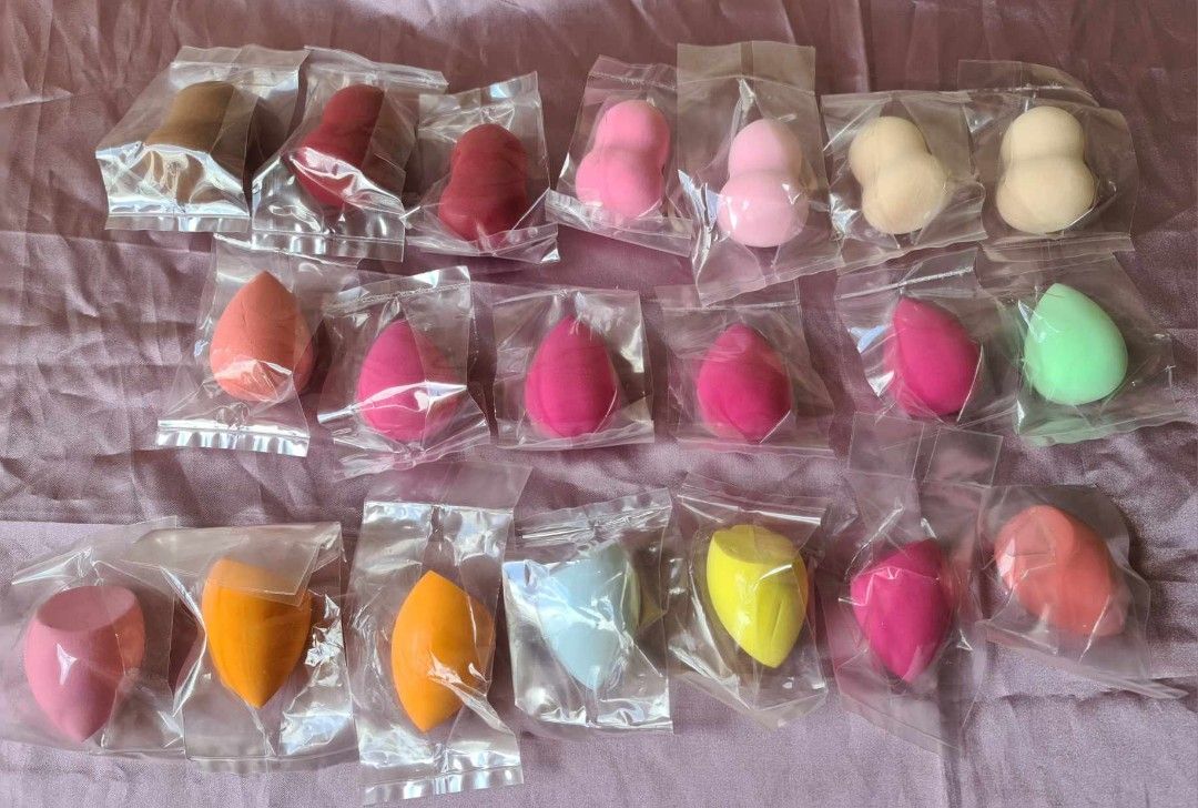 20pcs Make Up Sponge (Wholesale) (Category: Makeup) located in Quezon City. Submitted by floreskari78555 (Listing ID 1292269591, Image 1). Description: 20pcs Make Up Sponges Wholesale Assorted Teardrop Make up Sponge Oblique Make up Sponge Gourd Make up Sponge 520php TAKE all 26 php wholesale price 45php retail price We sell high quality make sponges and make up tools. Latex free REUSABLE Cod/Gcash Lalamove/Grab Express J&T /LBC.