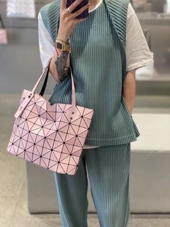 （分類：）位於 。 由 sylvietoree 提交（商品編號 1292343469，圖片 1）。簡介： 。