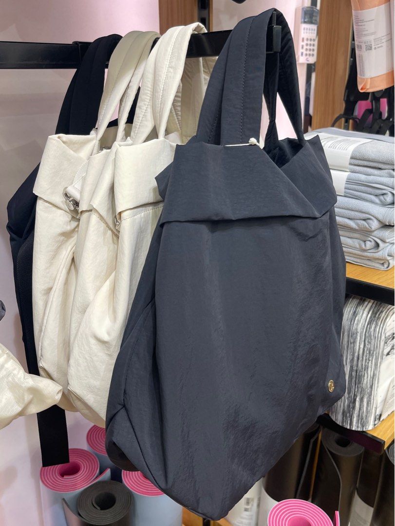 Lululemon On My Level Bag 2.0 19L