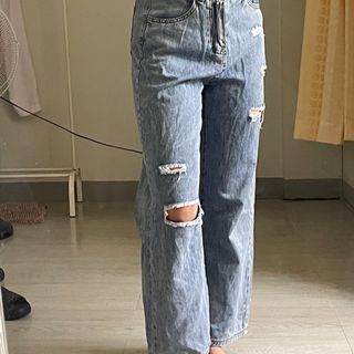 Baggy Ripped Jeans