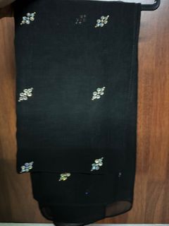 (Category: ) located in . Submitted by nour_preloved (Listing ID 1292286110, Image 1). Description: .