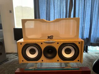 (Category: ) located in . Submitted by electrades-audio (Listing ID 1292316311, Image 1). Description: .