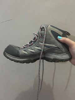 Columbia hiking shoes