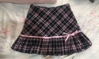(Category: ) located in . Submitted by fuwaa__ (Listing ID 1292317742, Image 1). Description: .