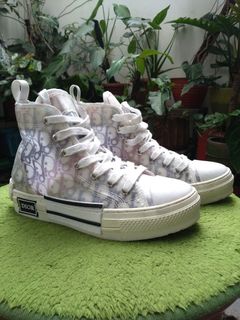 (Kategori: ) berada di . Dikirim oleh well_mantained_stuff (ID iklan 1292351955, Gambar 1). Deskripsi: .