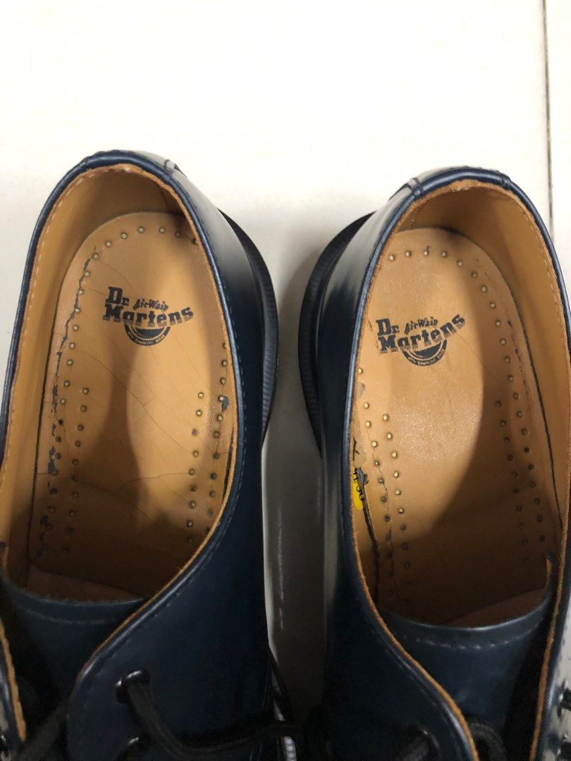 Dr Martens 1461 Oxford (Navy) (Category: Dress Shoes) located in San Fernando. Submitted by gamithings (Listing ID 1292271616, Image 3). Description: Good as new Very nice smooth leather, no box pair only Minimal to no heel drag Need cleaning lang Shipping meet up (La Union).