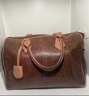 (Kategori: ) berada di . Dikirim oleh pojokmantan_branded (ID iklan 1292425441, Gambar 1). Deskripsi: .