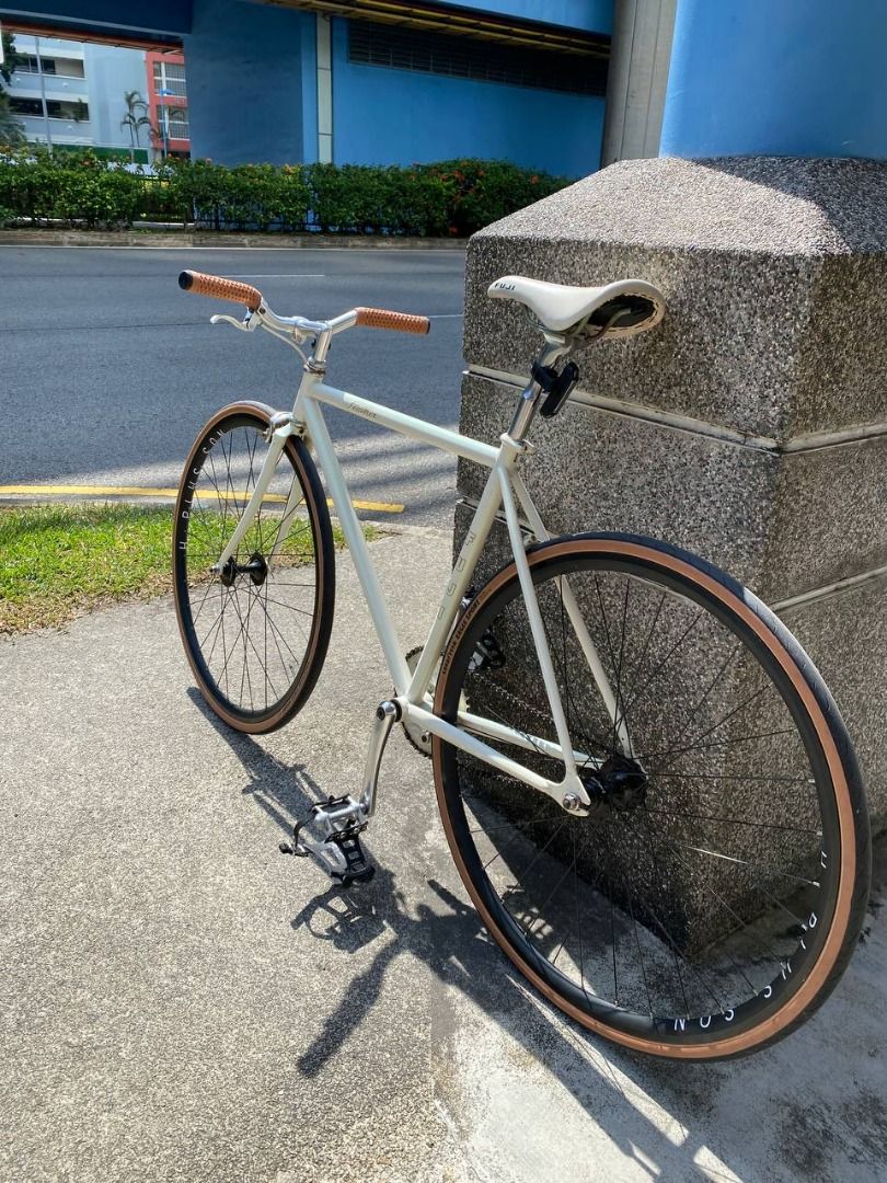 Fuji Feather 2012 FULL BIKE Not Parting out Specs will be listed in the description