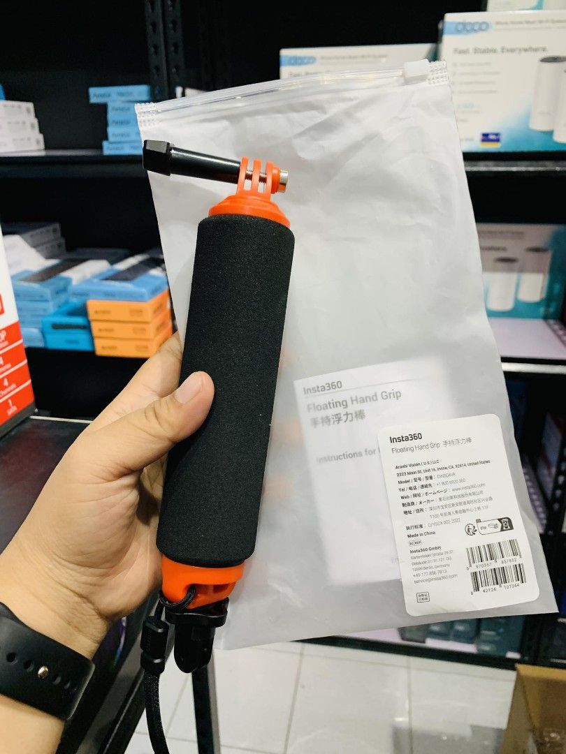 Insta360 X3 floating hand grip (Category: Camera Bags & Carriers) located in Makati City. Submitted by techubstoreandaccessories (Listing ID 1292308984, Image 1). Description: Insta360 X3 floating hand grip Ready for Pick-Up / Same Day Delivery Via Lalamove‼️ DETAILS: ✅ Actual Picture Posted. ✅BRAND NEW, SEALED, & ORIGINAL. ✅7 Days Replacement for Factory Defects and 1year Limited Warranty. (Terms and conditions apply). ✅With Sales Invoice (BIR R