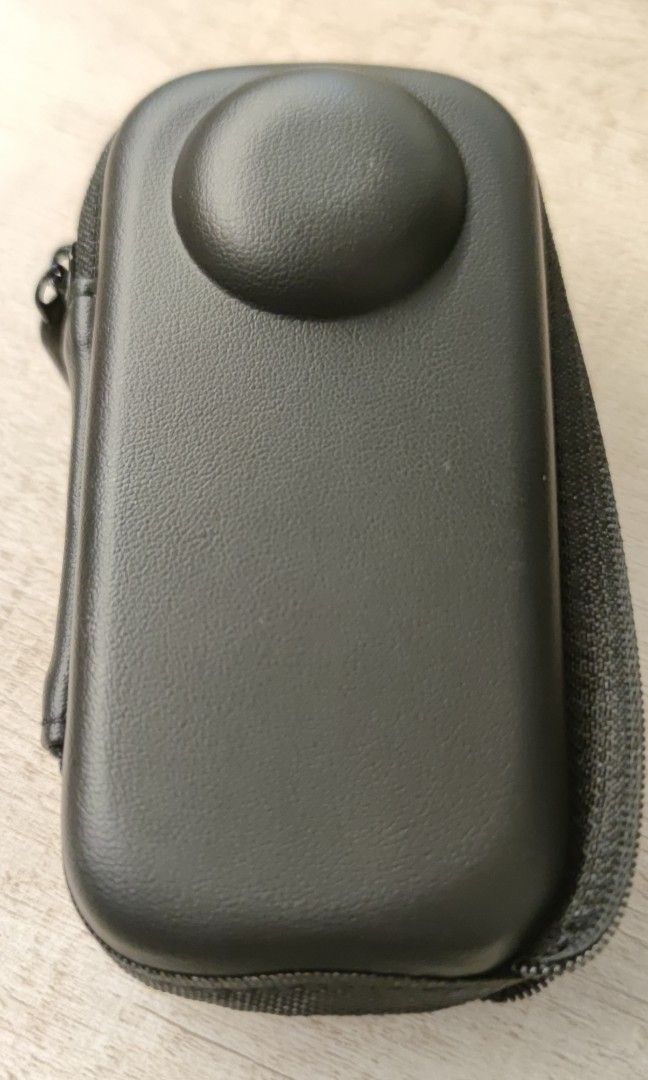 Insta 360 Pro Casing (Category: Cameras) located in Singapore. Submitted by ckhuan2000 (Listing ID 1292404310, Image 3). Description: Insta 360 protection case with the selfie stick on. The case is able to fit in the Insta 360 camera with the rubber cap on as well..