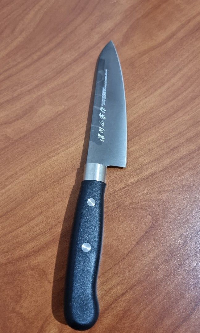 Japanese Masamune Kitchen Knife (Category: Knives & Chopping Boards) located in Binangonan. Submitted by c_r_i_s (Listing ID 1292371550, Image 3). Description: Japanese Masamune Kitchen Knife Total length: 239 mm Blade length: 132 mm Very sharp In excellent condition Country of origin: Japan.