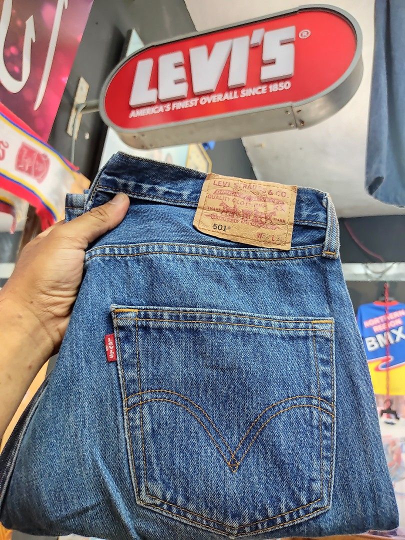 Size top 32 levis