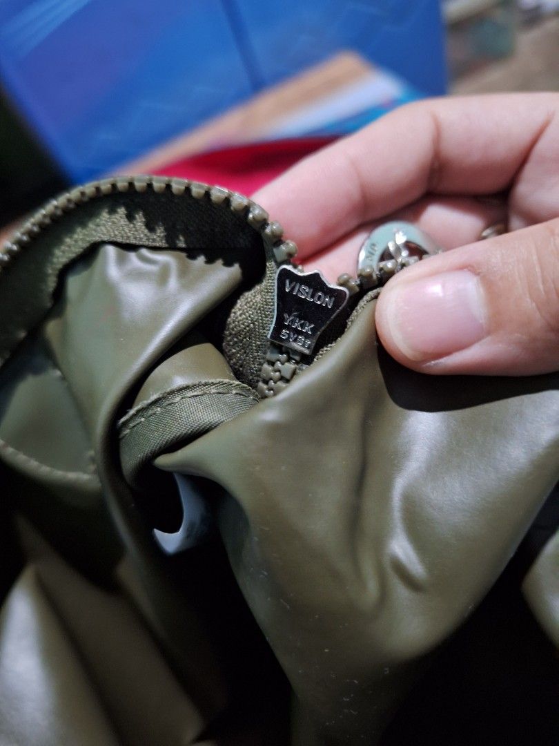 Longchamp 2way Personal Preloved (Category: Cross-body Bags) located in Manila. Submitted by madecuratedwithlove11 (Listing ID 1292275370, Image 3). Description: comes with minimal flaw see all photos:.