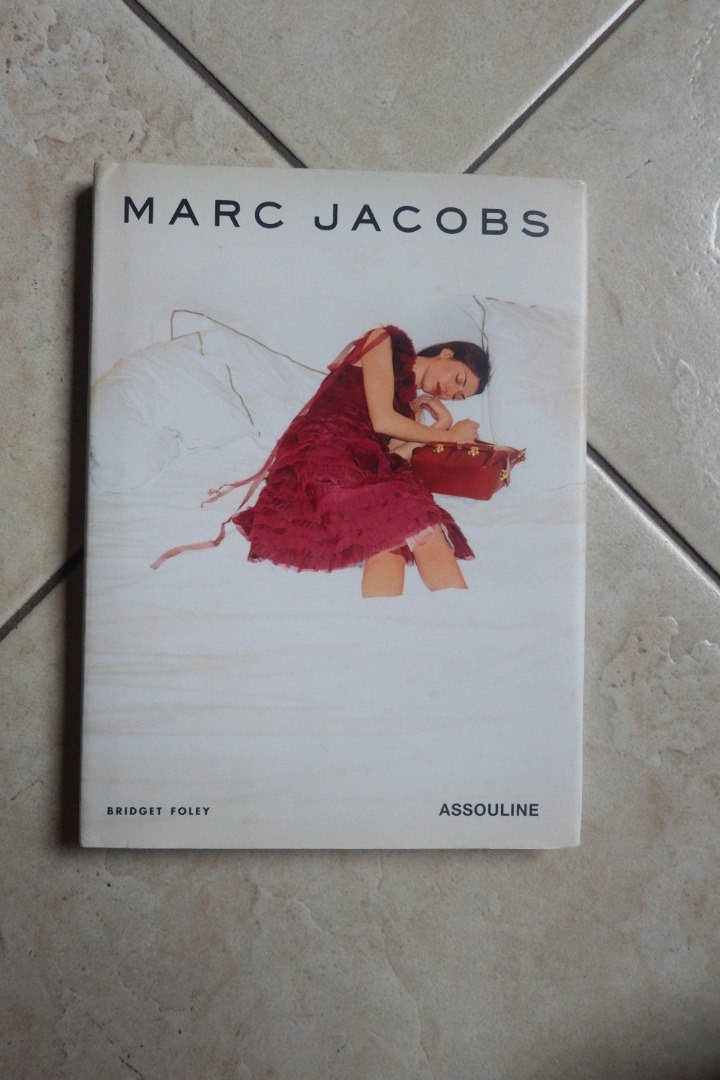 洋書 MARC JACOBS BRIDGET FOLEY ASSOULINE Amazon.com: Marc Jacobs (Memoirs) 1st (first) Edition by