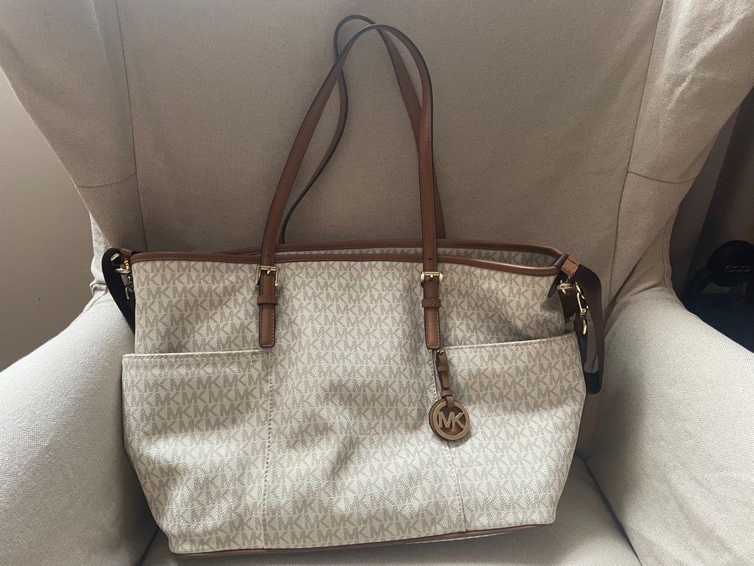 Michael kors jet set diaper bag 2025