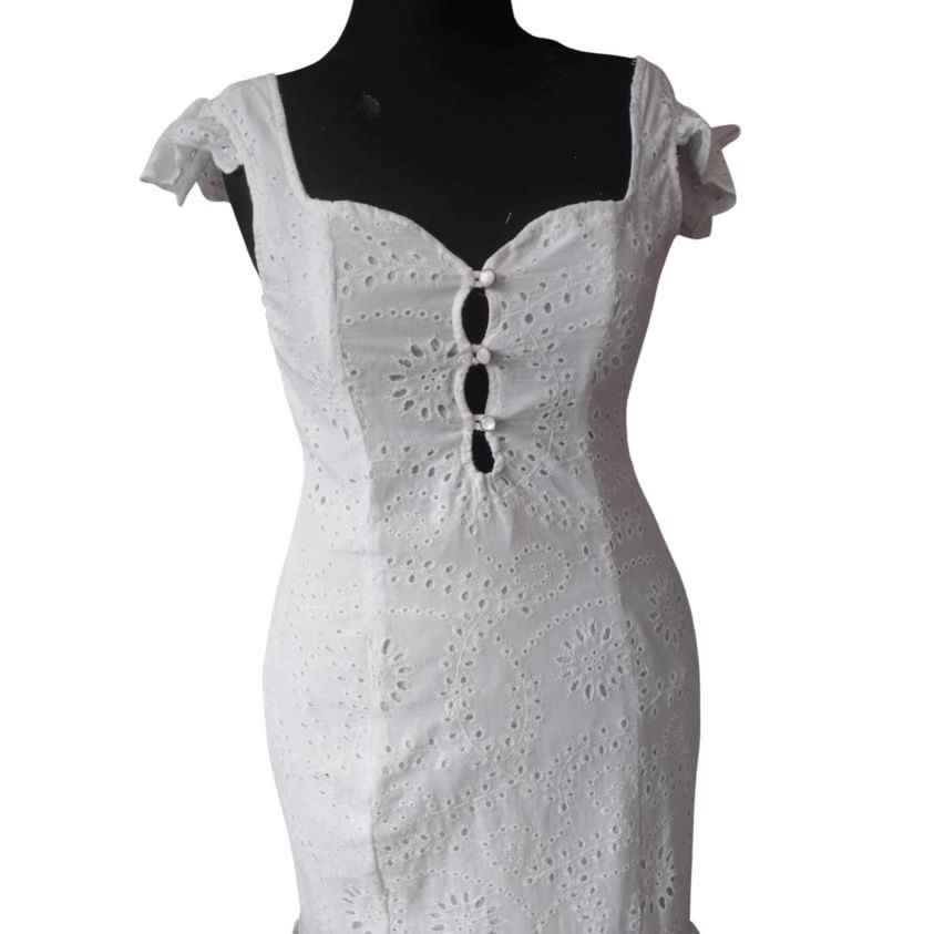 Mirror Palais-inspired Dress (Category: Dresses) located in Quezon City. Submitted by buckbids (Listing ID 1292375541, Image 2). Description: Custom made Mirror Palais / Just Because Sirena Dress Had this made for ₱3500, selling for low since used only once My dimensions are below. Waist is adjustable Height: 5’2fr Shoulder length: 15inches Bust: 34.5 inches Waist: 27 inches Hip: 37 Hips w/ bum: 38.5.