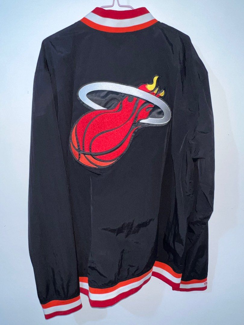 Mitchell and ness warm up jacket sizing outlet