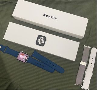 Original Apple Watch SE with receipt and box