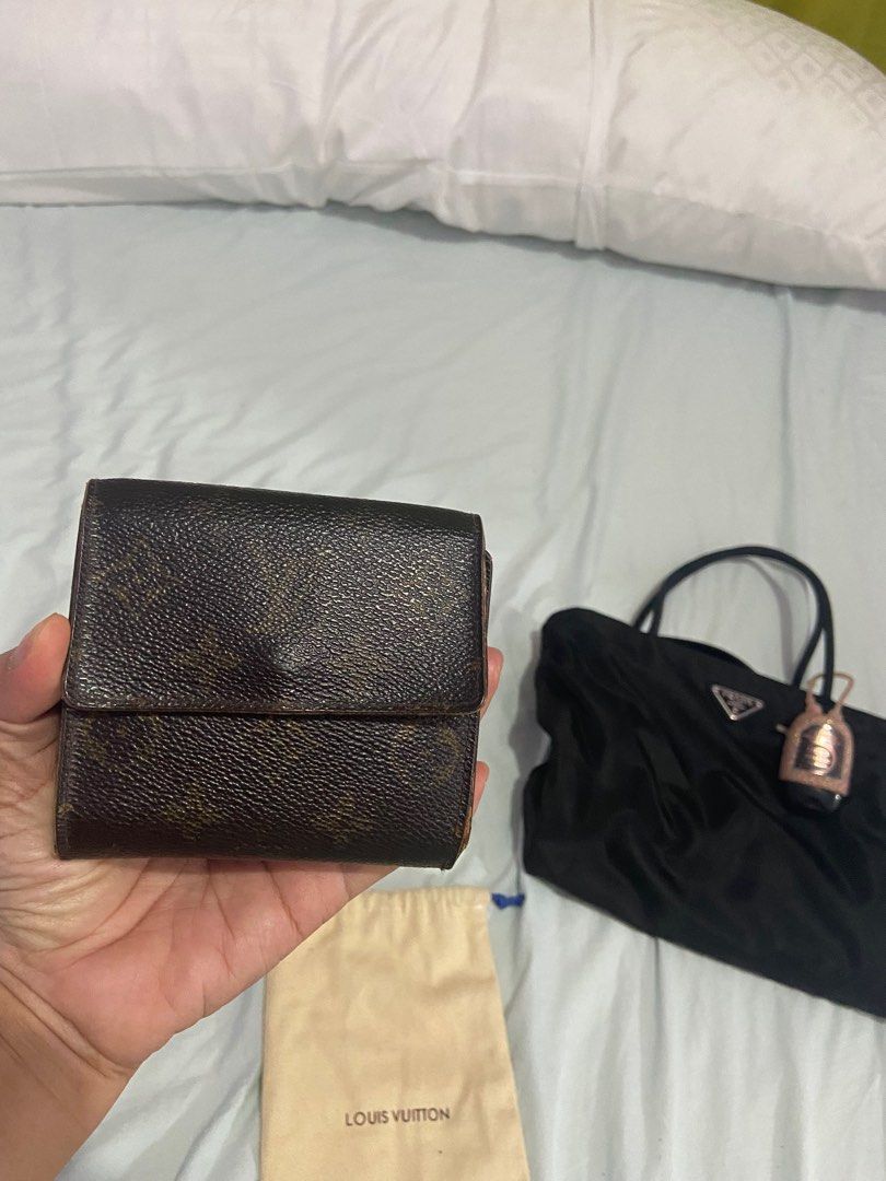 Original bi fold louis Vuitton (Category: Luxury Bags & Wallets) located in Urdaneta. Submitted by trendybg (Listing ID 1292399228, Image 3). Description: Rfs:declutter Original lv wallet Money back guaranteed Gcash payment first For sure buyer only .