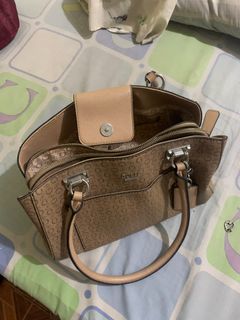 (Category: ) located in . Submitted by cheaphunt.ph (Listing ID 1292424390, Image 1). Description: .