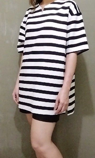Oversized Striped Shirt + Freebie (Category: Blouses) located in Cebu City. Submitted by laganda (Listing ID 1292400826, Image 1). Description: fits M-XL ( armhole 24" bust 46" length 28").